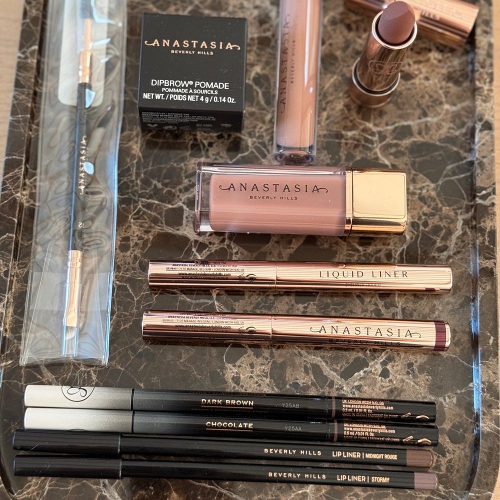 Anastasia Beverly Hills Makeup Bundle- Nude and Brown - Picture 3 of 15